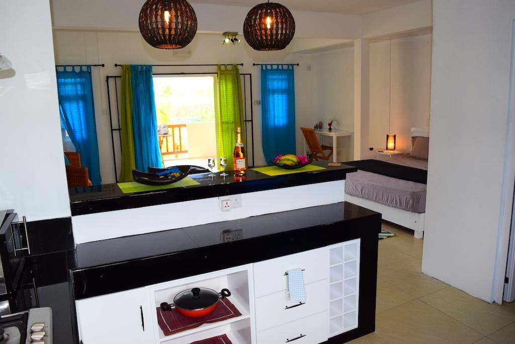 Mountain View Hotel La Gaulette Bagian luar foto